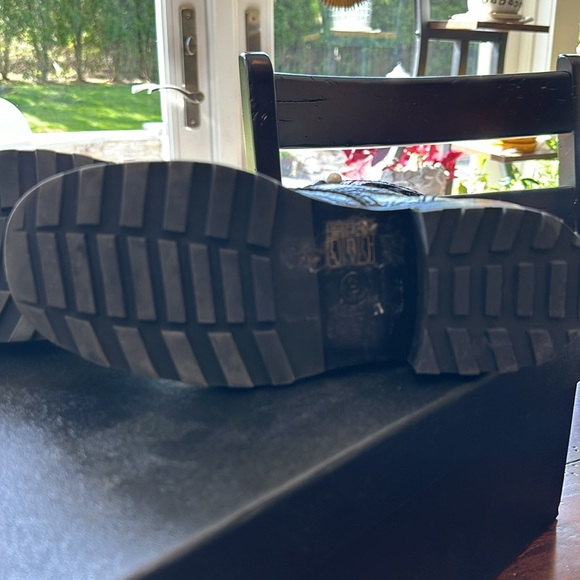 CHANEL short boots - Picture 6 of 8